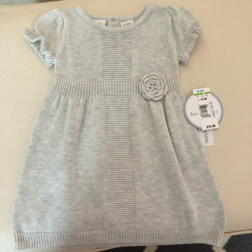 Gray sweater dress with flower detail